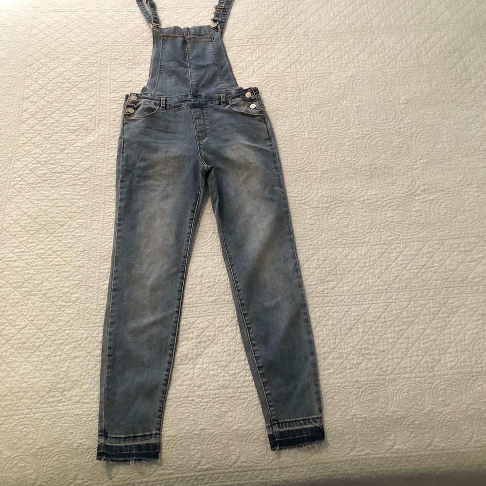 PacSun denim bib overalls. Size 26.